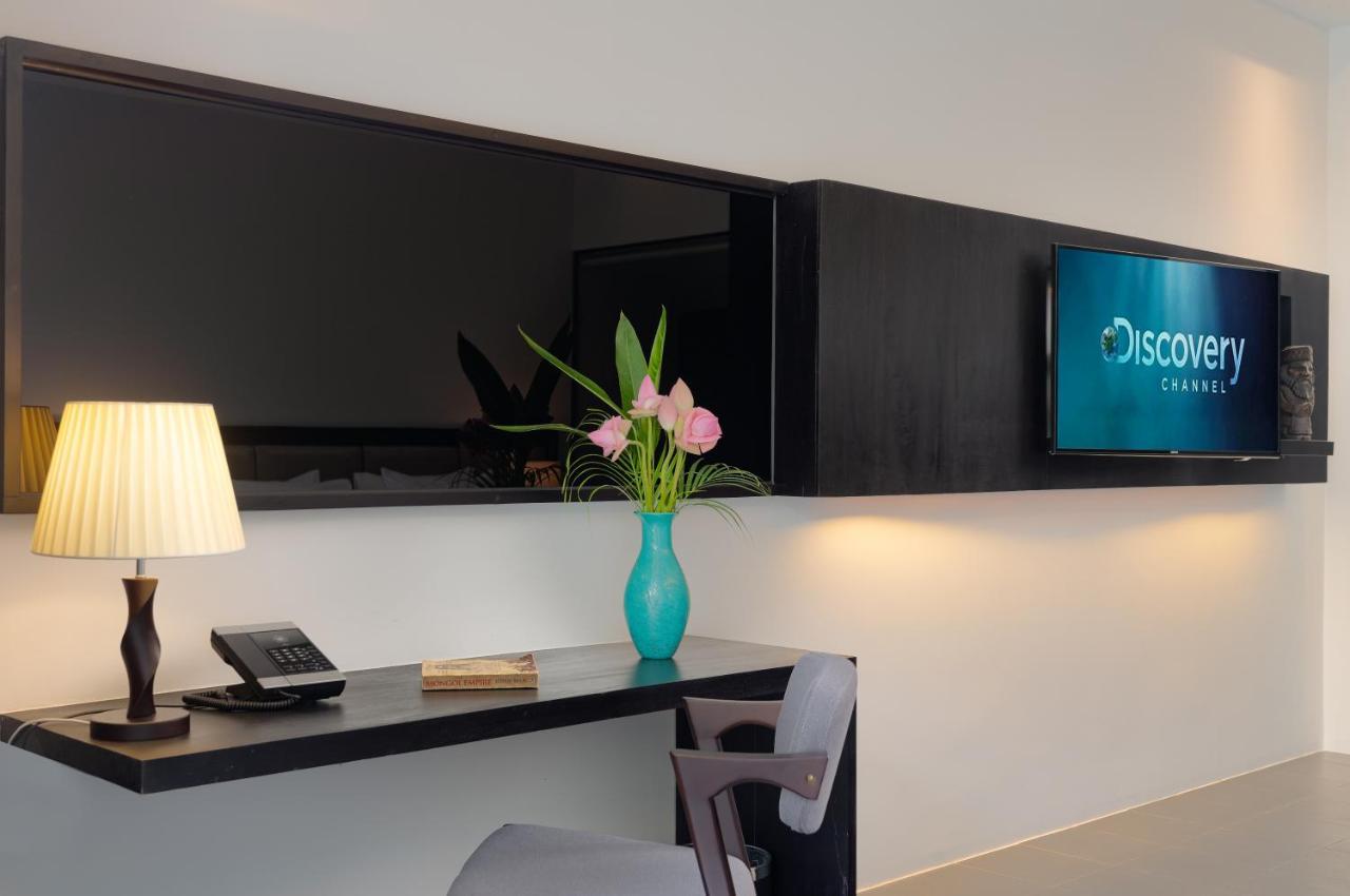 Eightfold Urban Resort Siem Reap Exteriér fotografie Discovery Suites Amenity Area